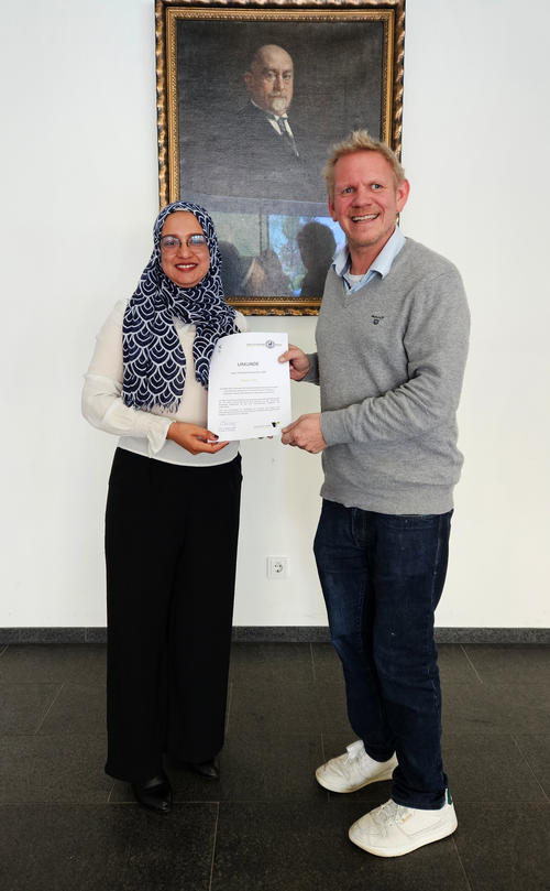 Khawla Elati und Prof. Marcus Fulde