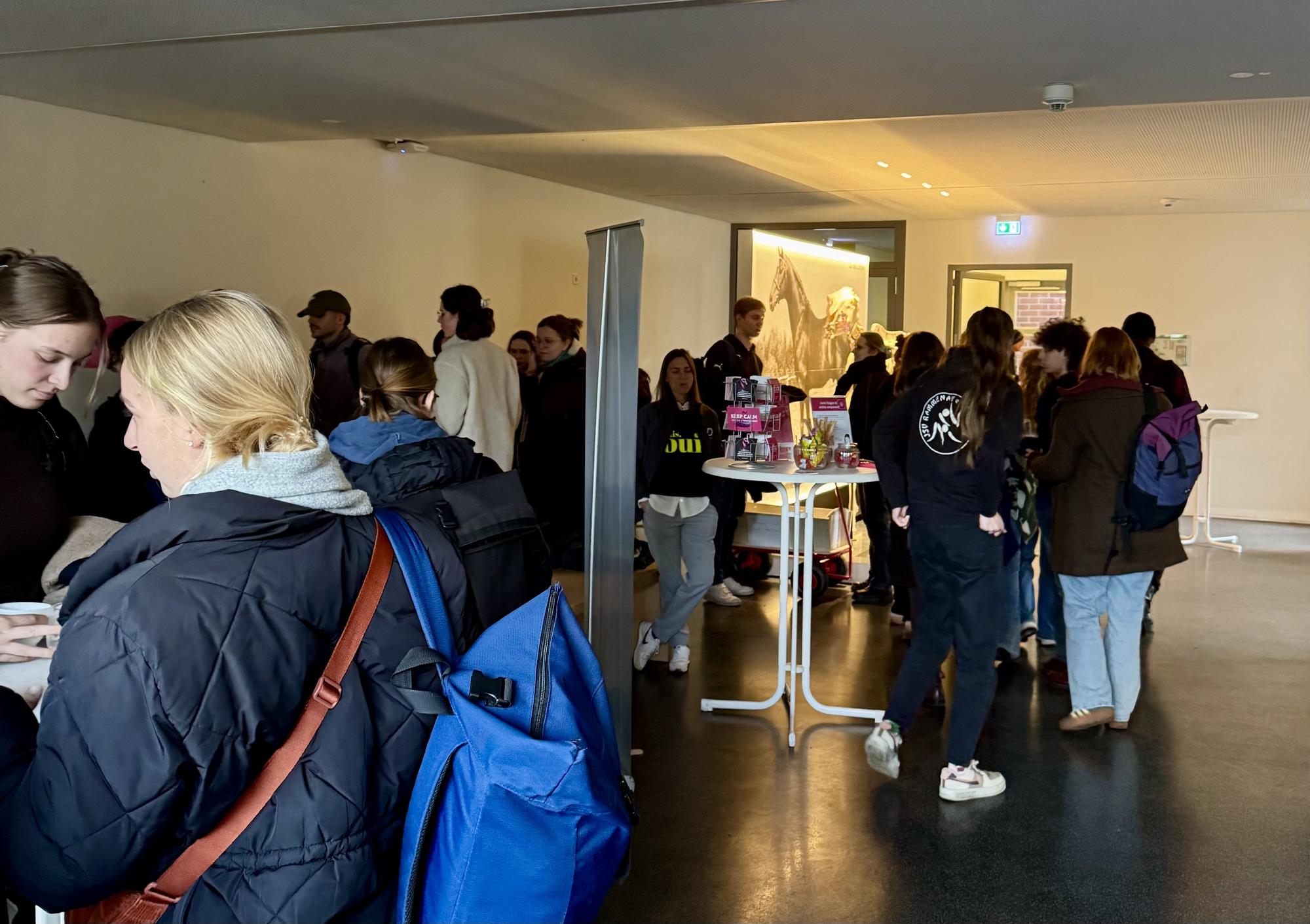 Die angehenden Tierärzt*innen informierten sich über den Berufseinstieg.